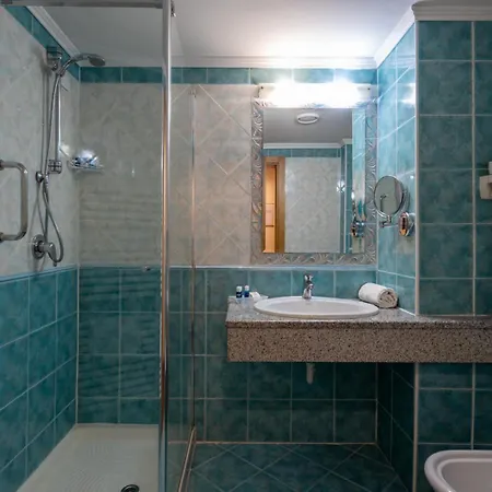Savoy Palace - Tonellihotels Hotel